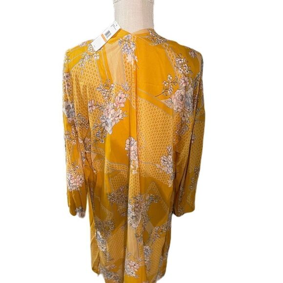 Jessica Simpson Yellow Gardenia Pattern Kimono - Picture 3 of 3